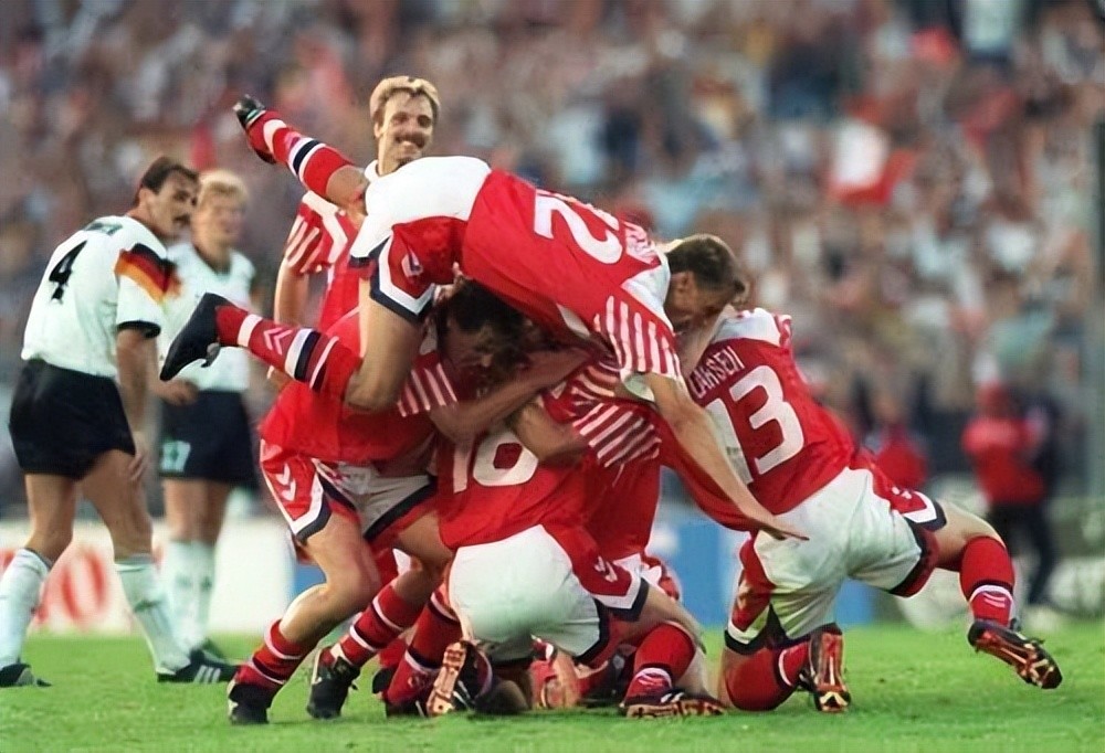  法国U21梯队包揽法甲多项殊荣  