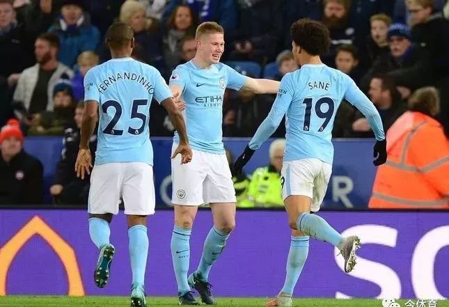  阿森纳主场力克曼联，萨卡世界波点燃北伦敦德比