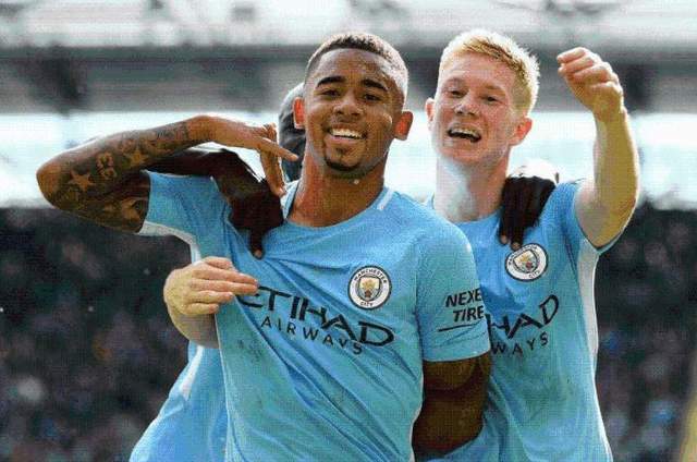  哈兰德帽子戏法助曼城大胜伯恩茅斯，卫冕之路势不可挡