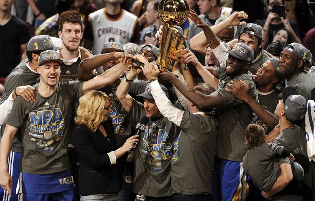  都灵德比硝烟弥漫，公牛军团捍卫城市荣耀